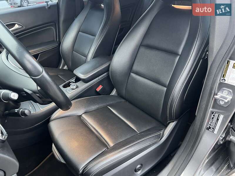Седан Mercedes-Benz CLA-Class 2018 в Львове