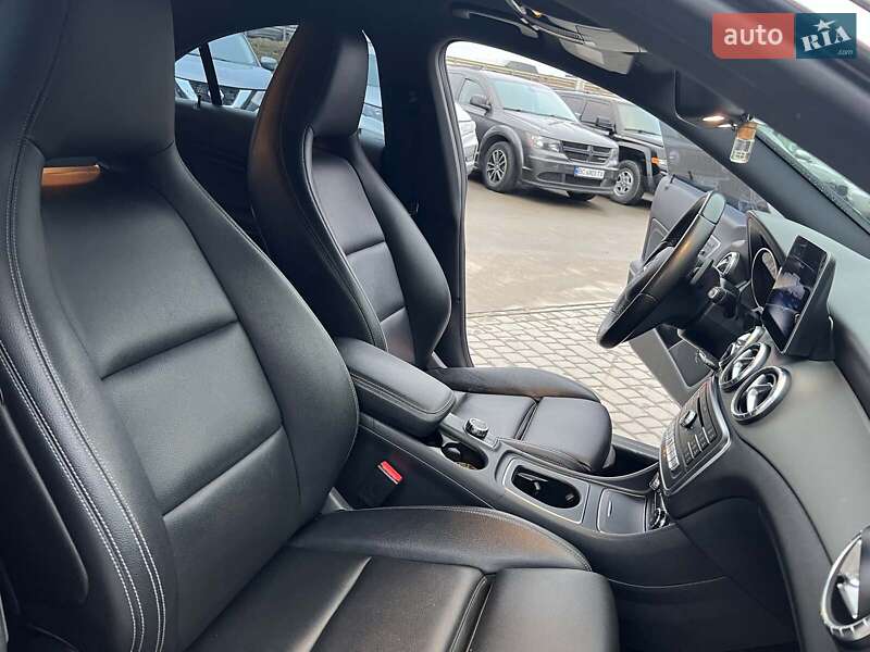 Седан Mercedes-Benz CLA-Class 2018 в Львове
