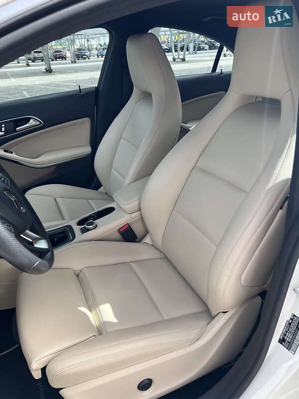 Седан Mercedes-Benz CLA-Class 2016 в Киеве фото 7 Седан Mercedes-Benz CLA-Class 2016 в Киеве