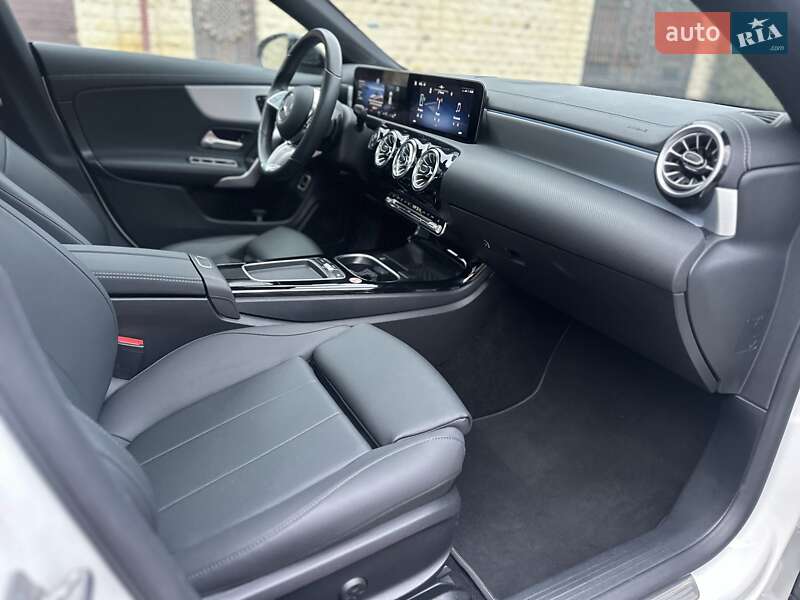 Седан Mercedes-Benz CLA-Class 2025 в Киеве
