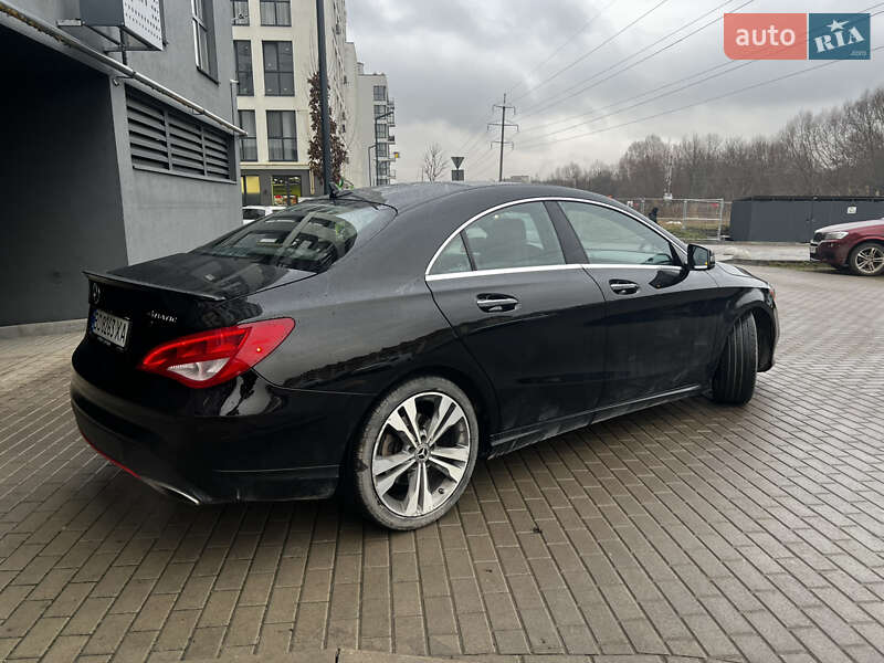 Седан Mercedes-Benz CLA-Class 2018 в Львові