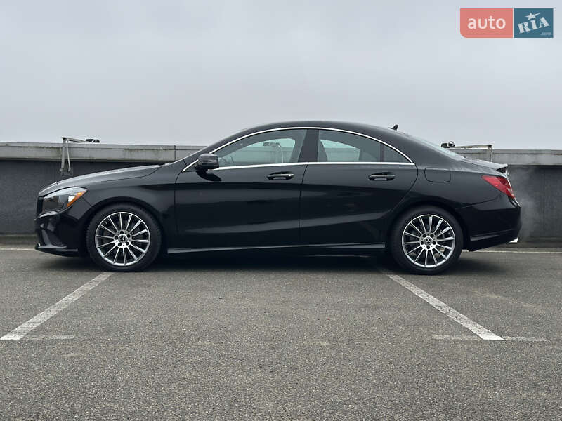 Седан Mercedes-Benz CLA-Class 2016 в Киеве