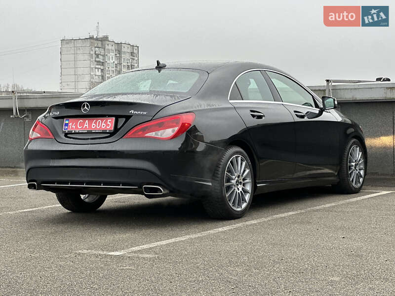 Седан Mercedes-Benz CLA-Class 2016 в Киеве