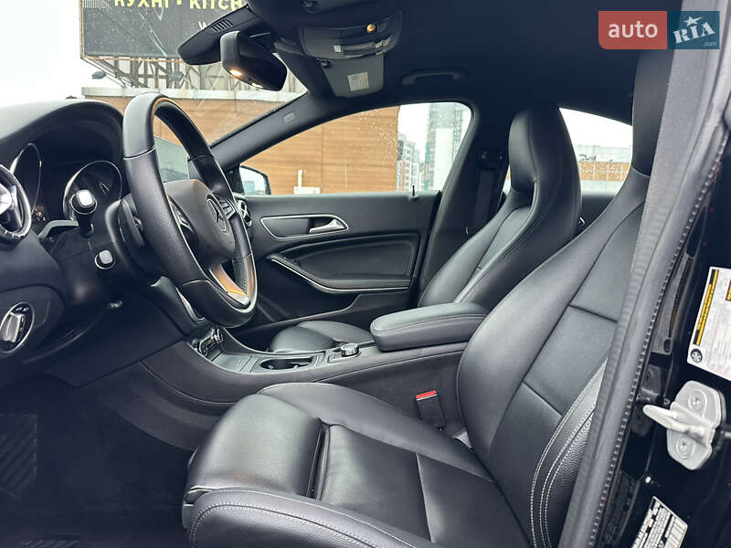 Седан Mercedes-Benz CLA-Class 2016 в Киеве