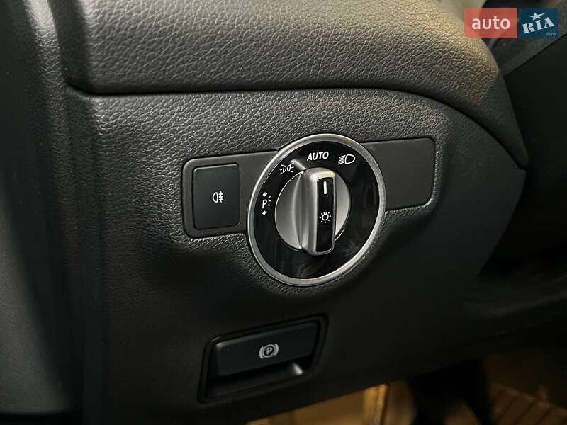 Седан Mercedes-Benz CLA-Class 2015 в Києві