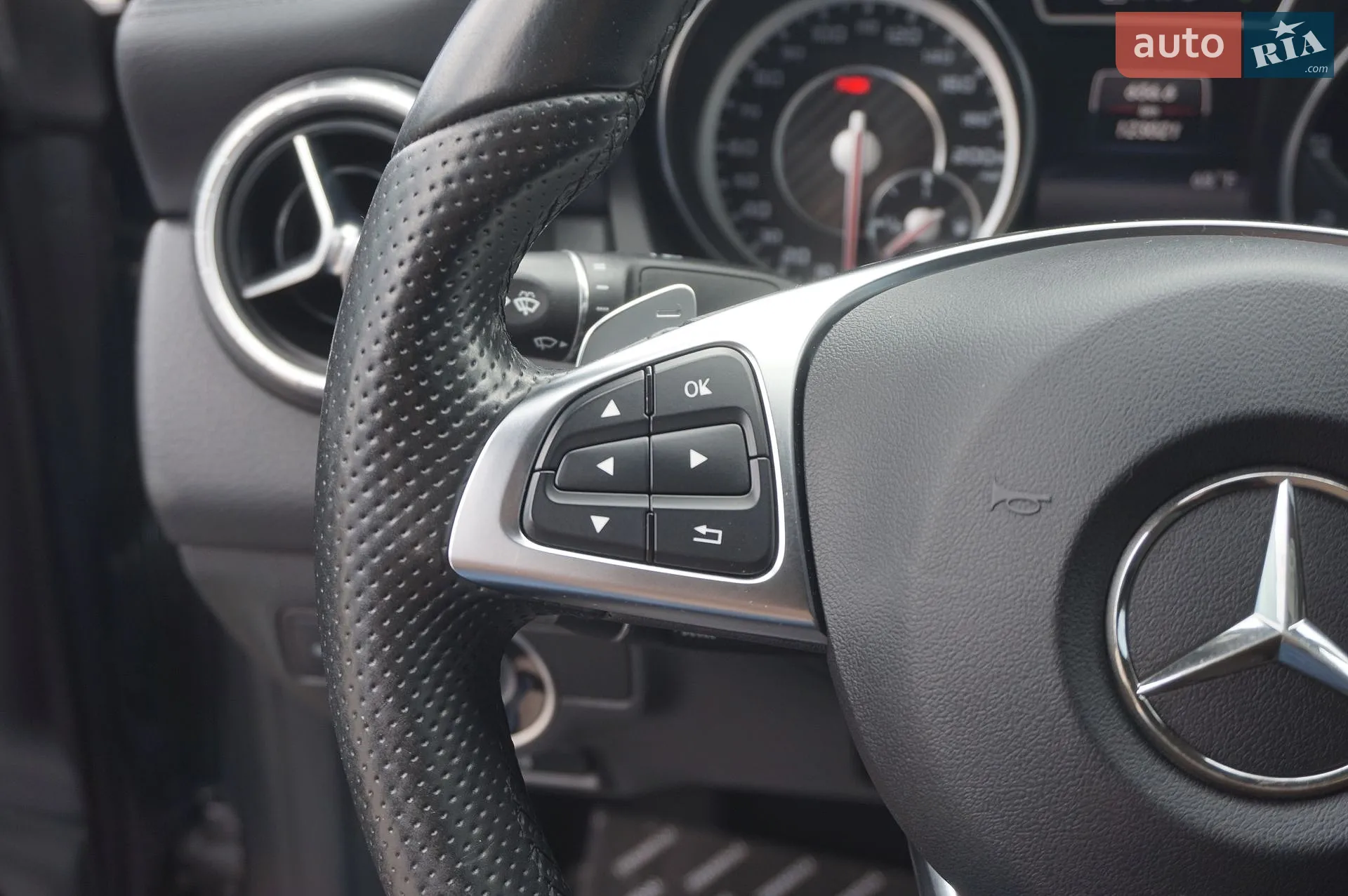 2015 Mercedes-Benz CLA-klasse - мініатюра 41