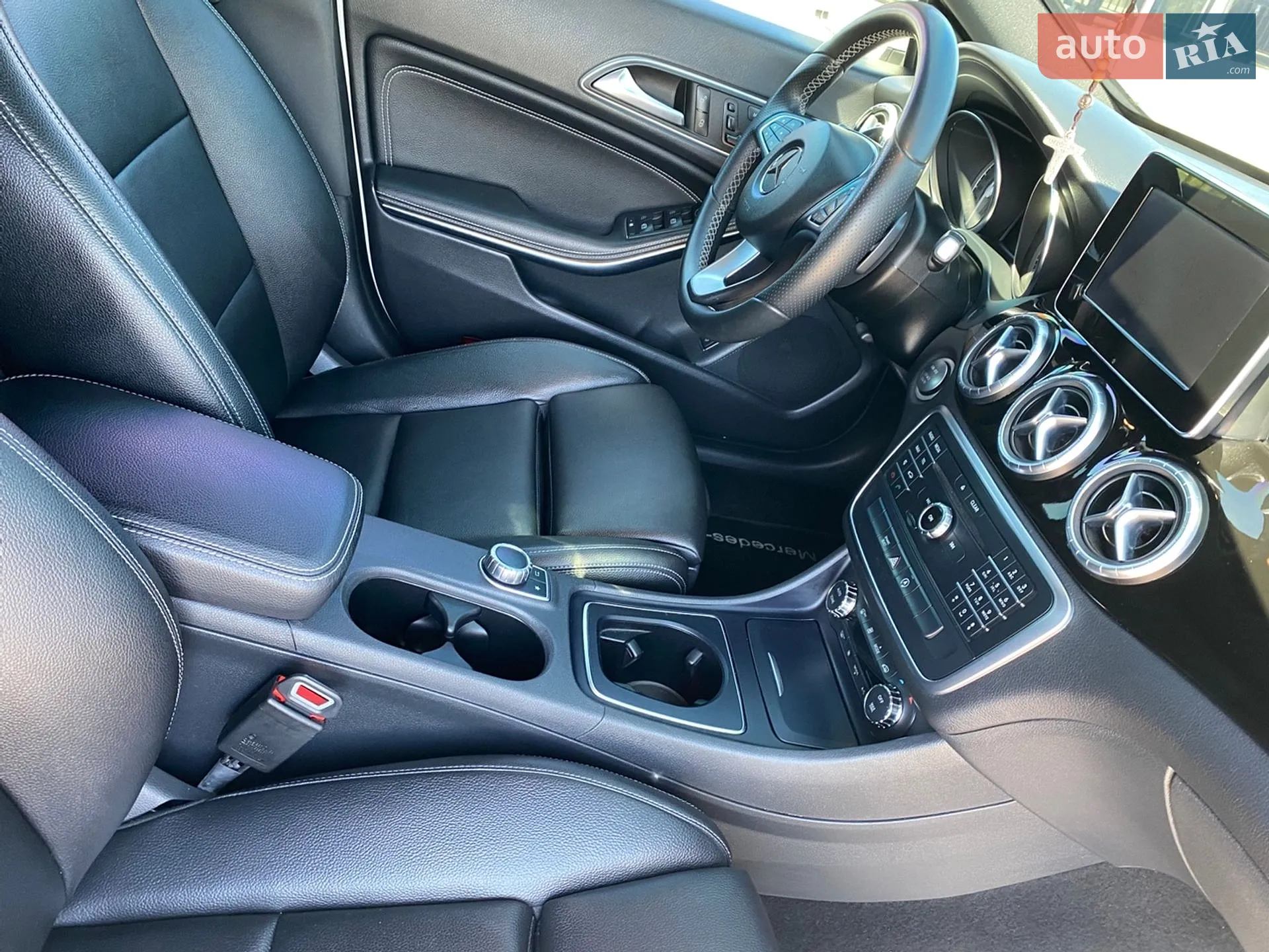 2016 Mercedes-Benz CLA-klasse - мініатюра 28