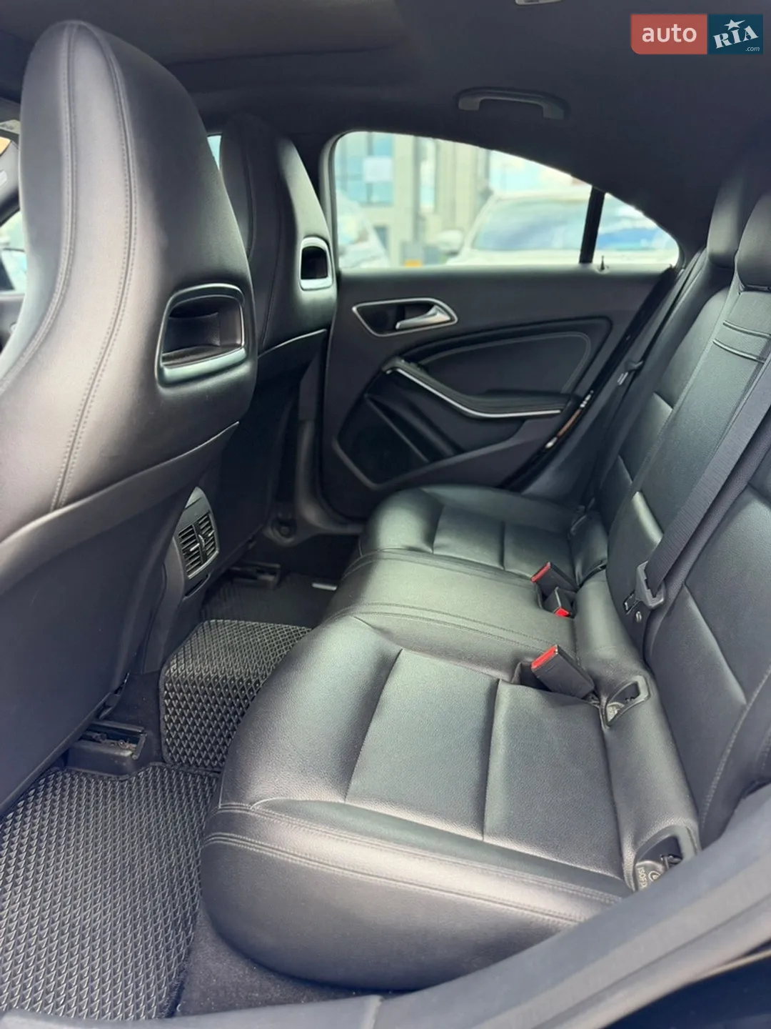 2015 Mercedes-Benz CLA-klasse - мініатюра 24