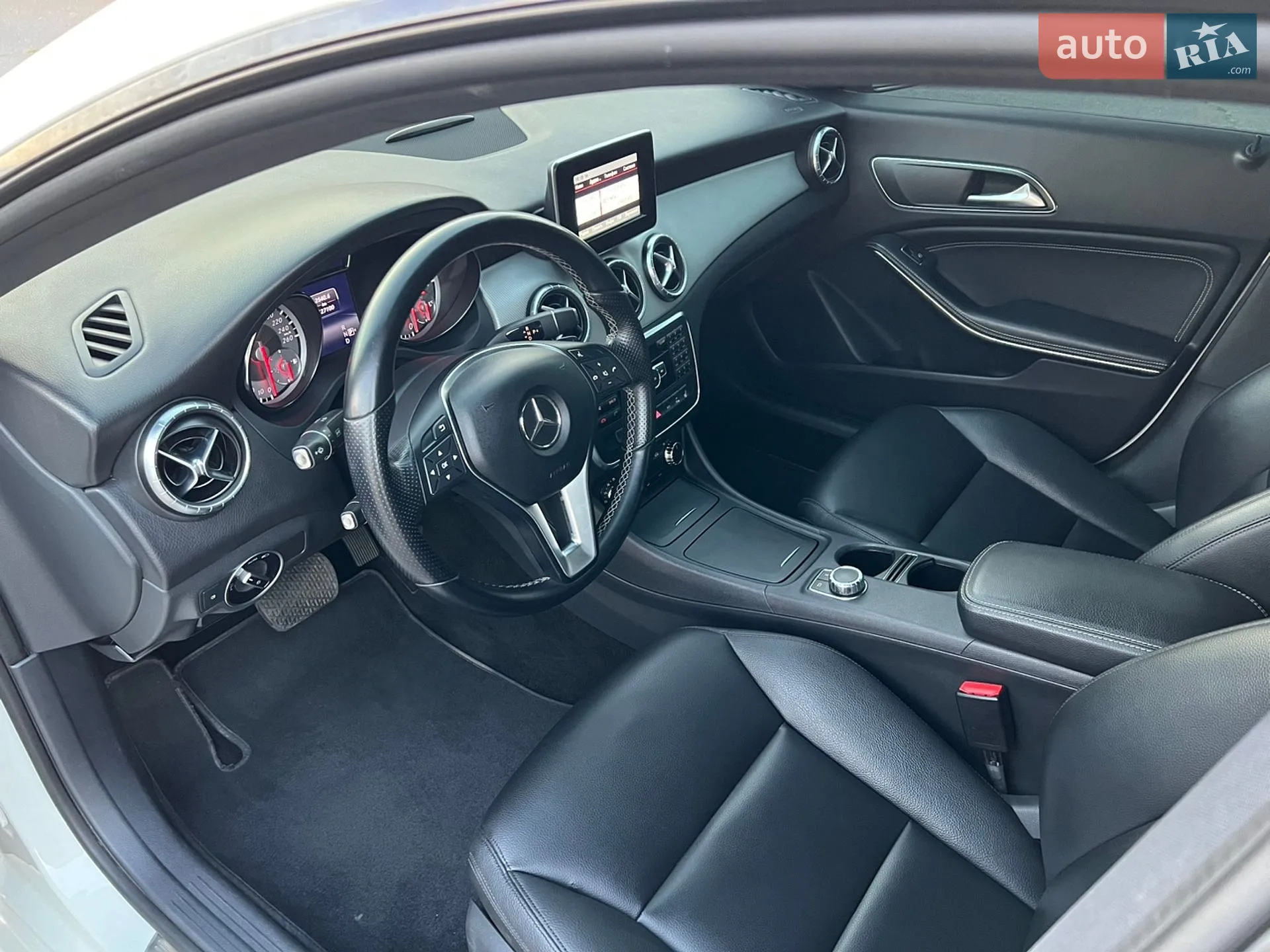 2013 Mercedes-Benz CLA-klasse - мініатюра 11