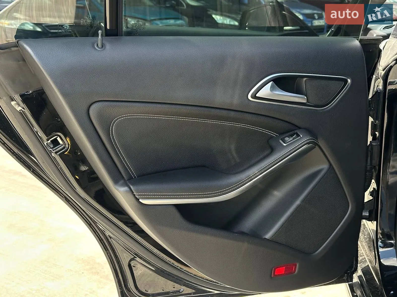 2015 Mercedes-Benz CLA-klasse - мініатюра 24