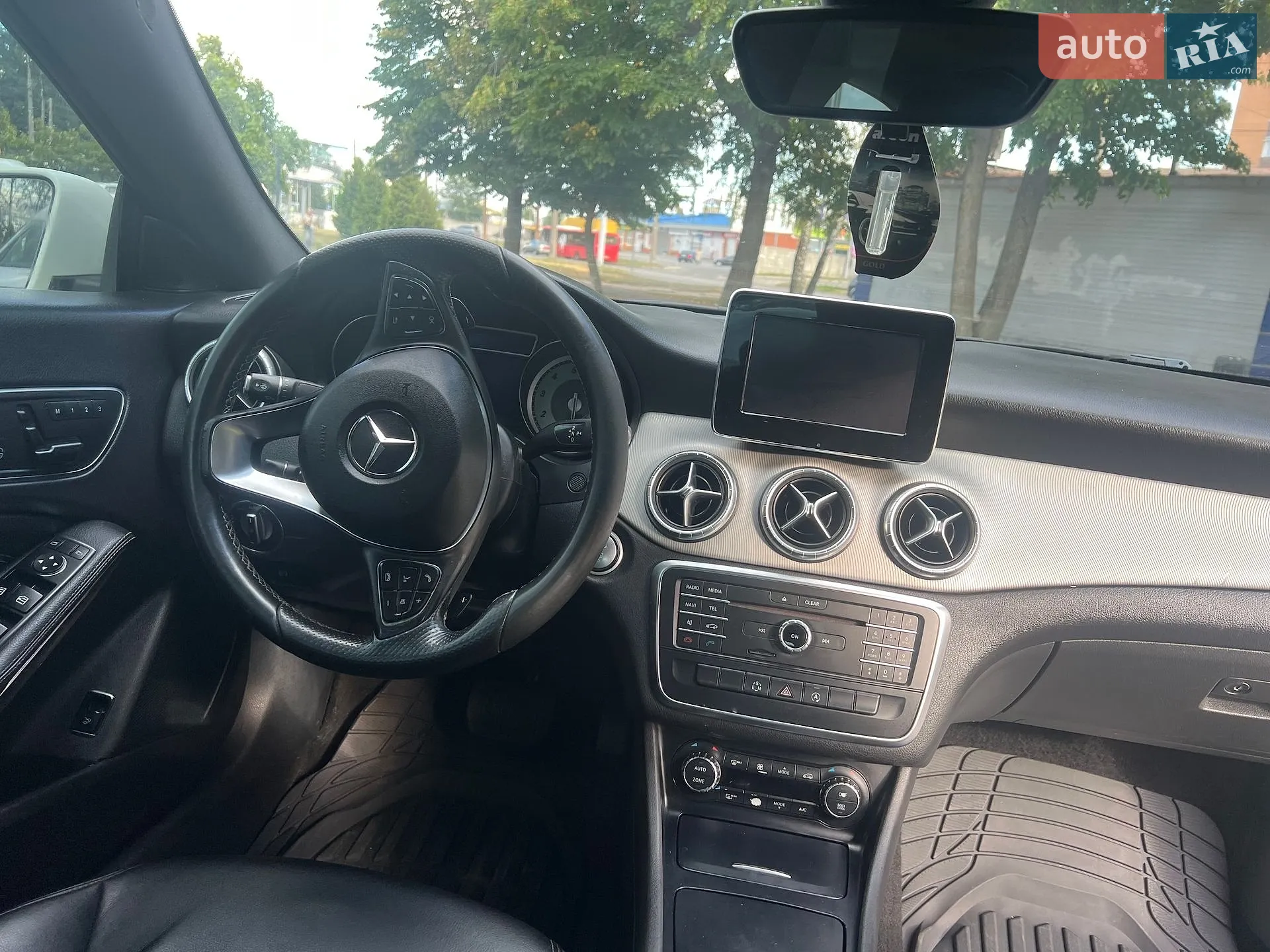 2015 Mercedes-Benz CLA-klasse - мініатюра 24