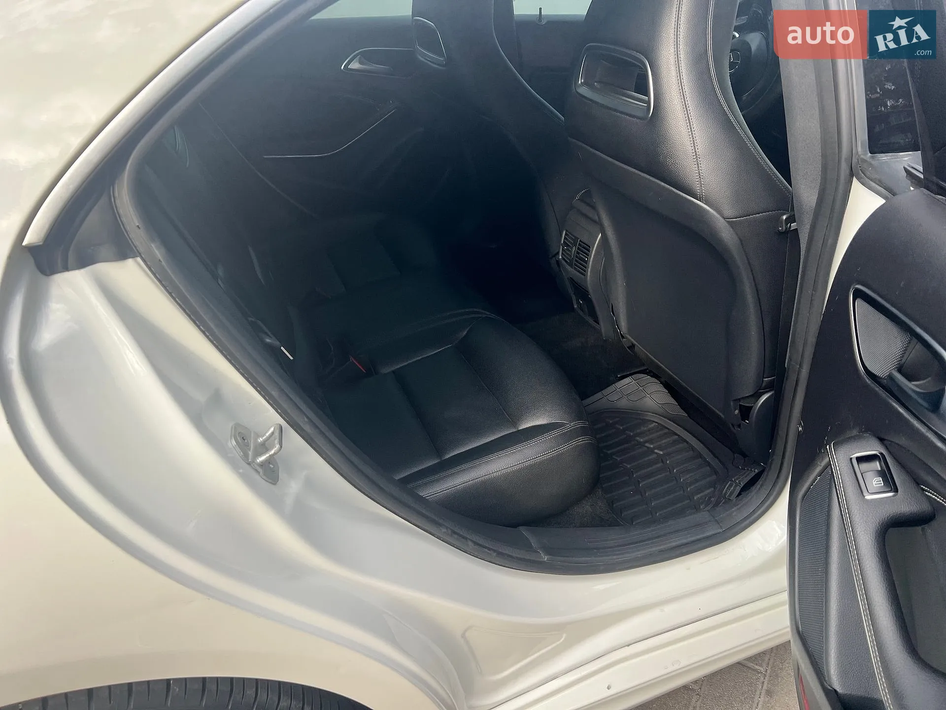 2015 Mercedes-Benz CLA-klasse - мініатюра 27