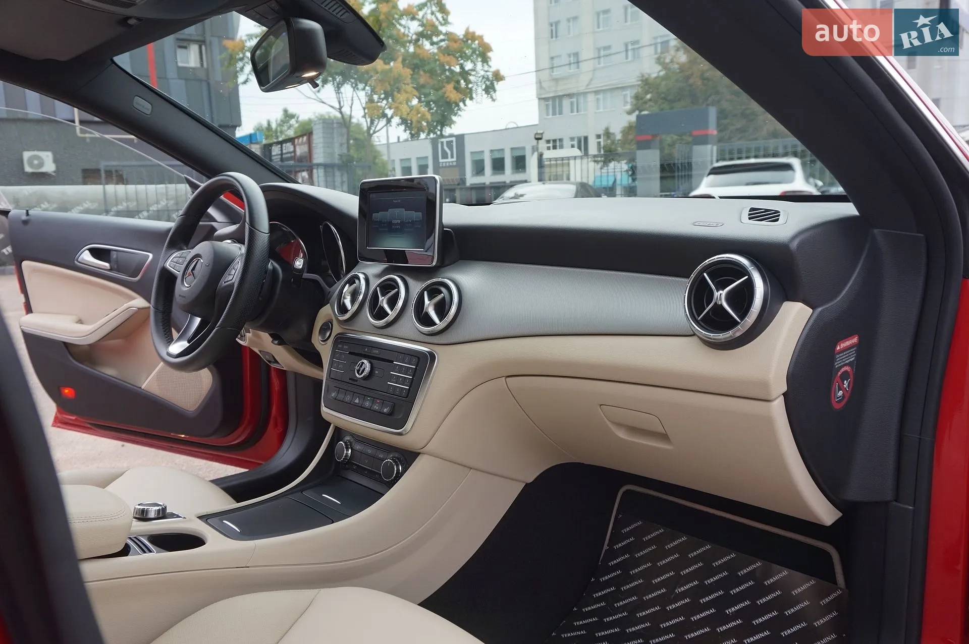 2015 Mercedes-Benz CLA-klasse - мініатюра 36