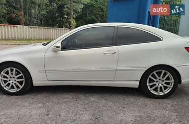 Купе Mercedes-Benz CLC-Class 2009 в 