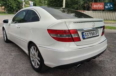 Купе Mercedes-Benz CLC-Class 2009 в 