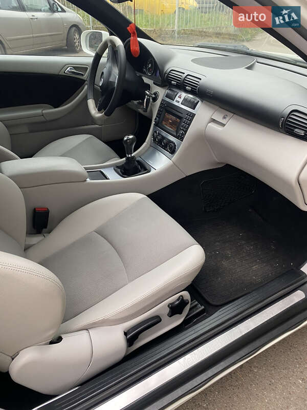 Купе Mercedes-Benz CLC-Class 2009 в Луцке