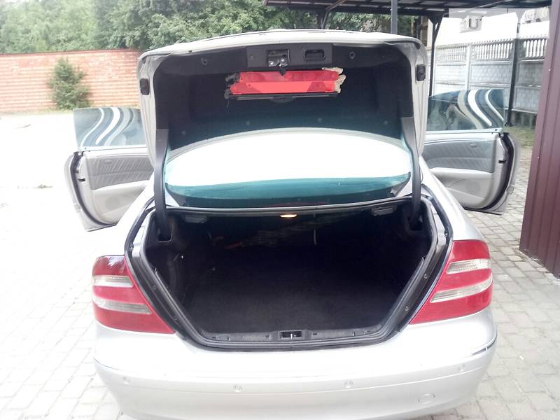 Купе Mercedes-Benz CLK-Class 2004 в Івано-Франківську