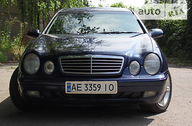 Купе Mercedes-Benz CLK-Class 1999 в Нікополі