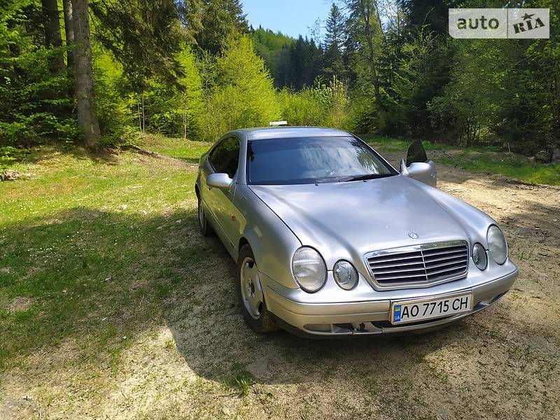 Купе Mercedes-Benz CLK-Class 1998 в Великому Березному
