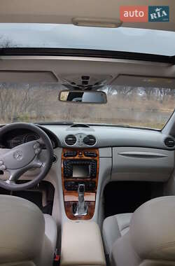 Купе Mercedes-Benz CLK-Class 2002 в 