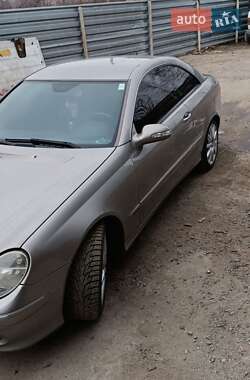 Купе Mercedes-Benz CLK-Class 2004 в 