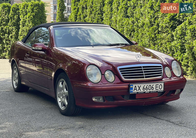 Кабриолет Mercedes-Benz CLK-Class 2002 в Киеве