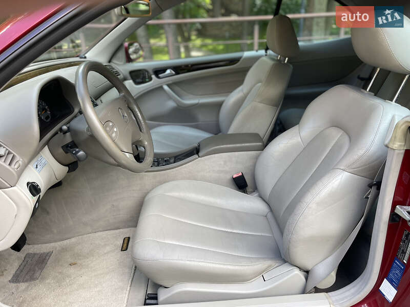 Кабриолет Mercedes-Benz CLK-Class 2002 в Киеве