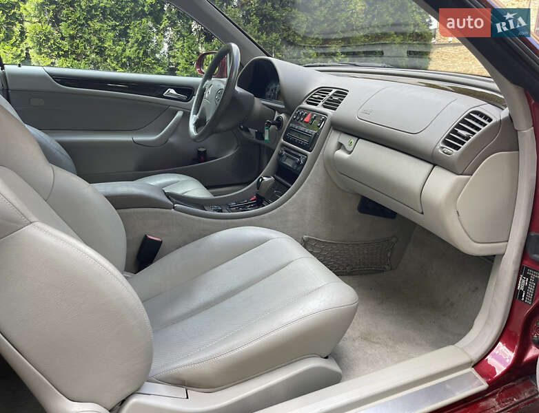 Кабриолет Mercedes-Benz CLK-Class 2002 в Киеве