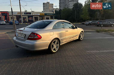 Купе Mercedes-Benz CLK-Class 2002 в 