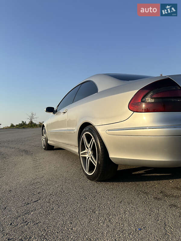 Купе Mercedes-Benz CLK-Class 2004 в Изюме