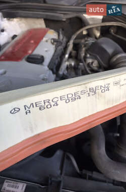Кабриолет Mercedes-Benz CLK-Class 2000 в 