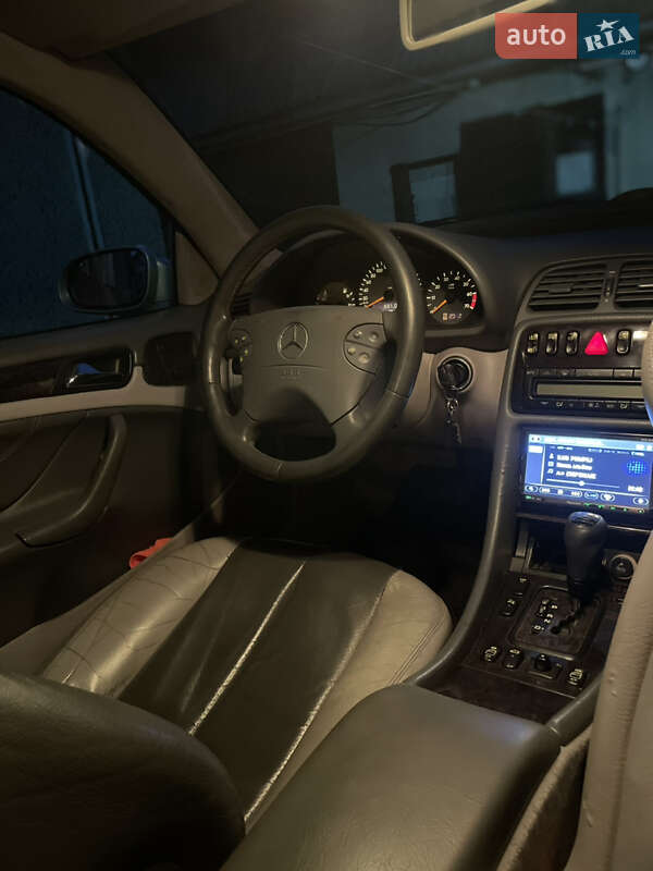 Купе Mercedes-Benz CLK-Class 1999 в Києві