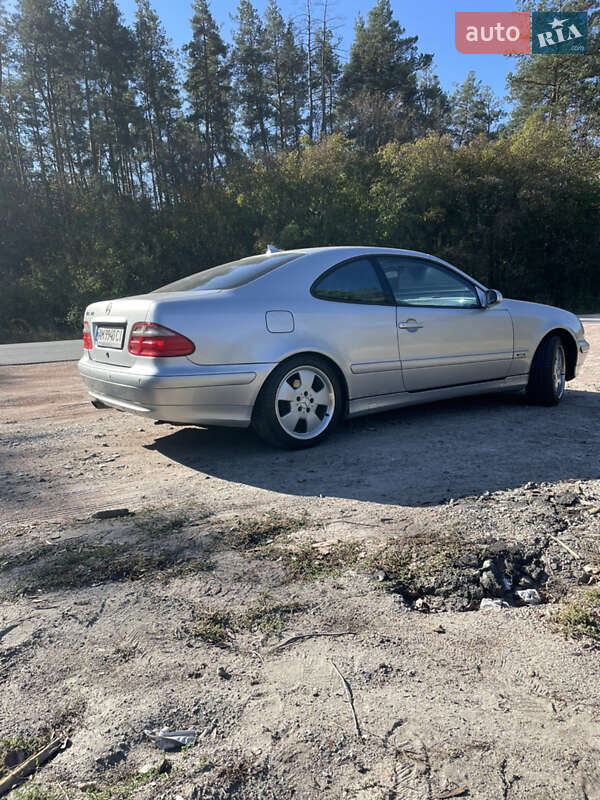 Купе Mercedes-Benz CLK-Class 1999 в Києві