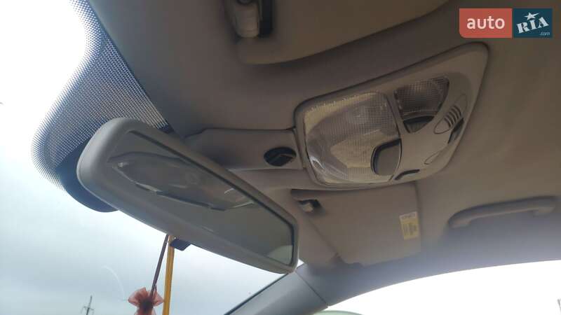 Купе Mercedes-Benz CLK-Class 2004 в Теофіполі фото 20 Купе Mercedes-Benz CLK-Class 2004 в Теофіполі