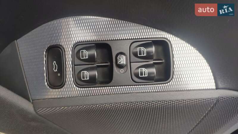 Купе Mercedes-Benz CLK-Class 2004 в Теофіполі фото 21 Купе Mercedes-Benz CLK-Class 2004 в Теофіполі