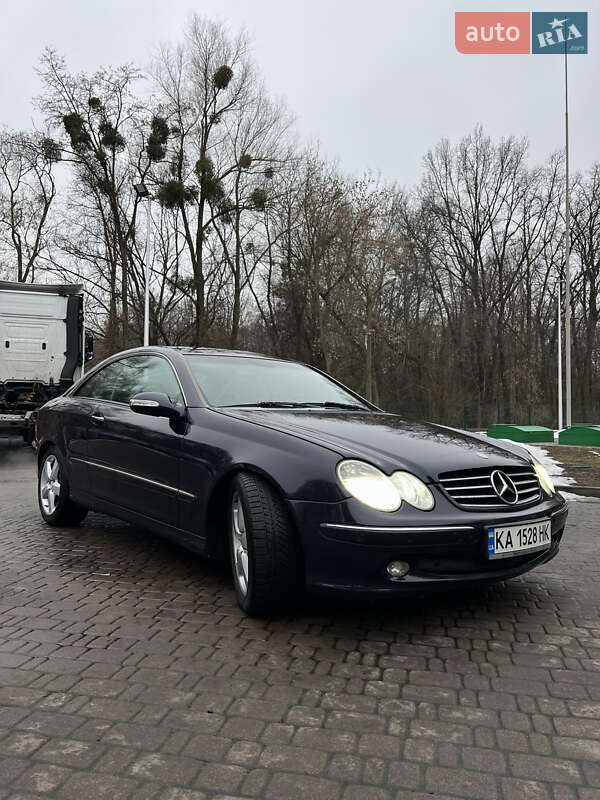 Купе Mercedes-Benz CLK-Class 2003 в 