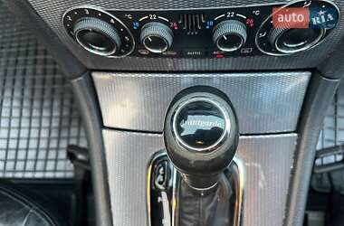 Купе Mercedes-Benz CLK-Class 2004 в 