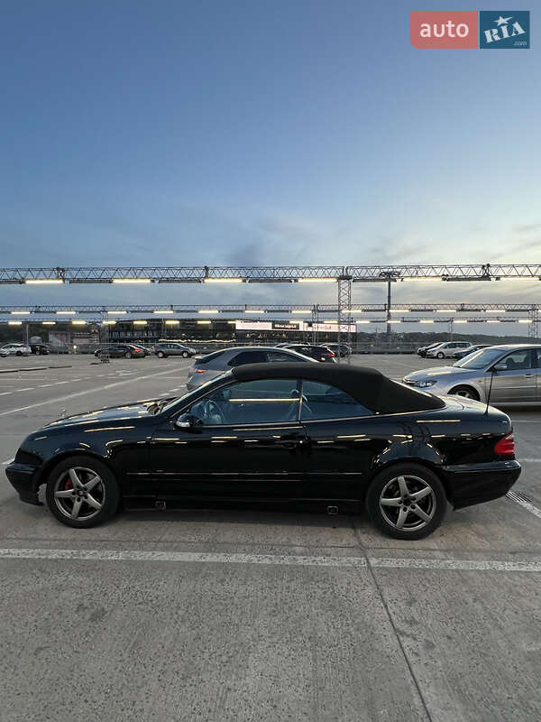 Кабриолет Mercedes-Benz CLK-Class 2002 в Одессе