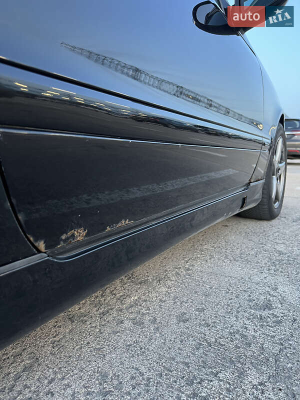 Кабриолет Mercedes-Benz CLK-Class 2002 в Одессе