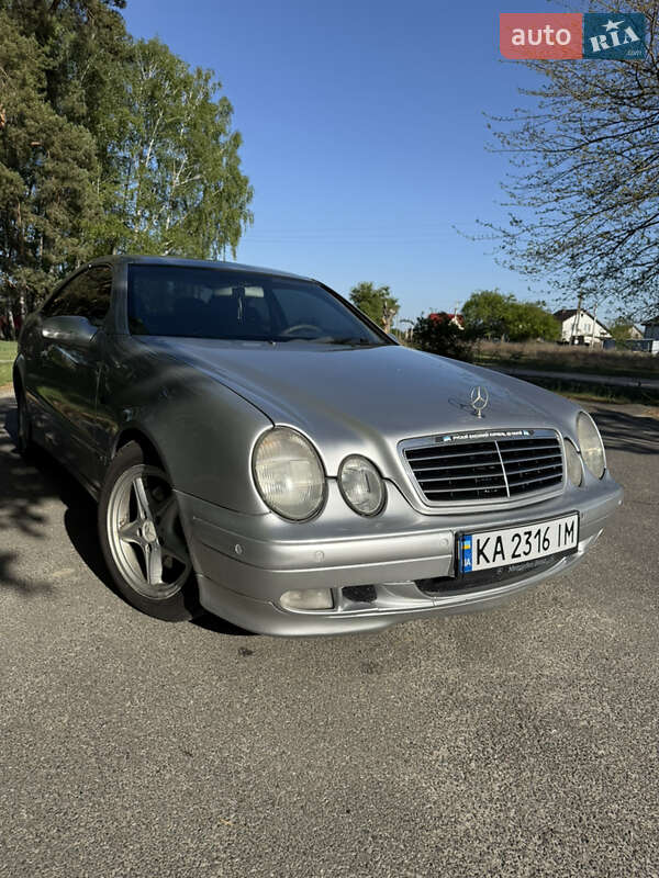 Купе Mercedes-Benz CLK-Class 2000 в Шпитьках