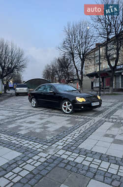 Купе Mercedes-Benz CLK-Class 2005 в 