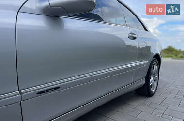Купе Mercedes-Benz CLK-Class 2004 в 