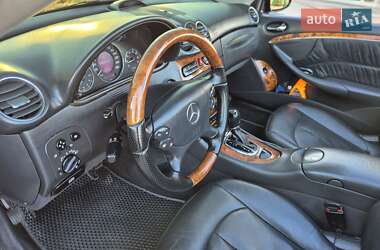 Кабриолет Mercedes-Benz CLK-Class 2003 в 