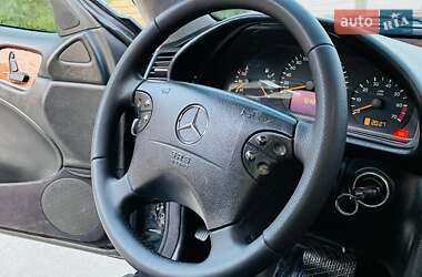 Купе Mercedes-Benz CLK-Class 2001 в 