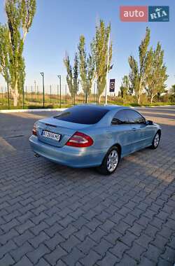 Купе Mercedes-Benz CLK-Class 2004 в 