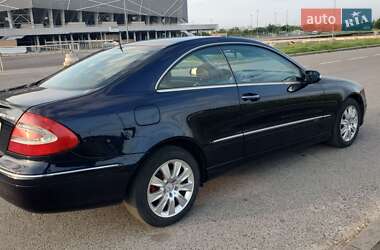 Купе Mercedes-Benz CLK-Class 2003 в 