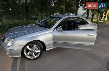 Купе Mercedes-Benz CLK-Class 2004 в 