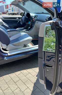 Кабриолет Mercedes-Benz CLK-Class 2000 в 