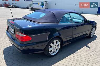 Кабриолет Mercedes-Benz CLK-Class 2000 в 