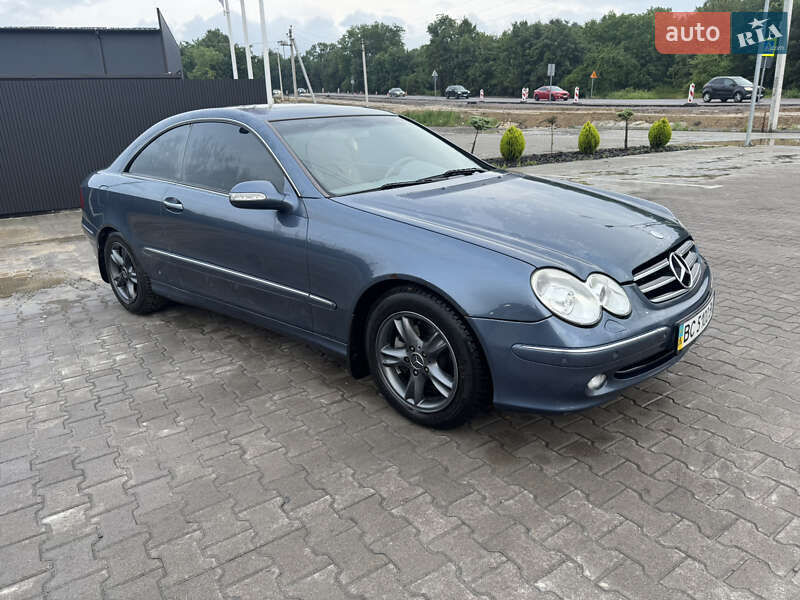 Купе Mercedes-Benz CLK-Class 2004 в 